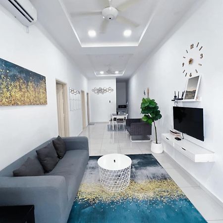 Zr D'Jembal Homestay, Gong Badak Kuala Terengganu Esterno foto